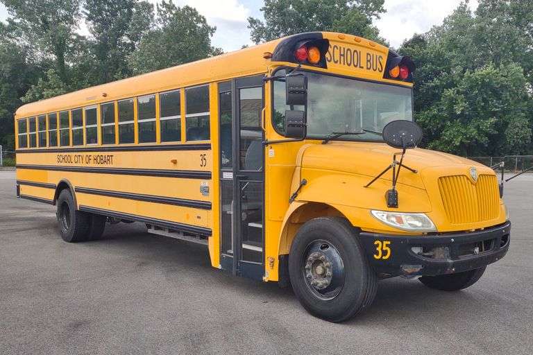 2009 IC CE200 School Bus