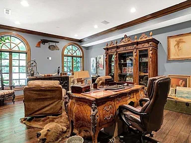 "Live" Luxury Executive Estate & Art Deco Auction - Valparaiso, IN