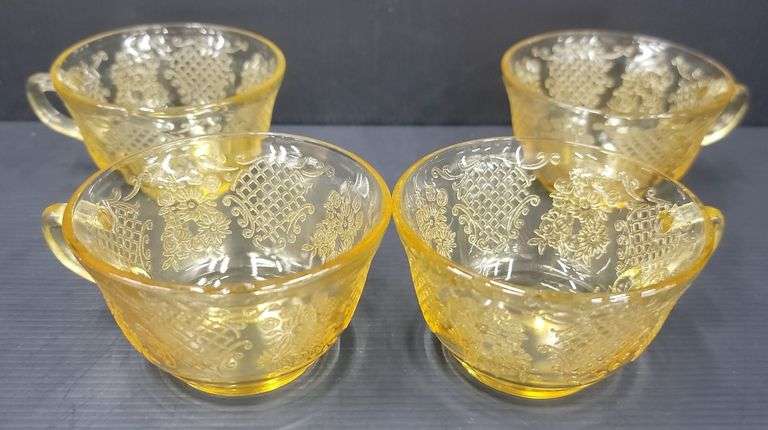 (Q) Yellow Depression Glass - Federal Glass Normandie Bouquet and Lattice - Teacups