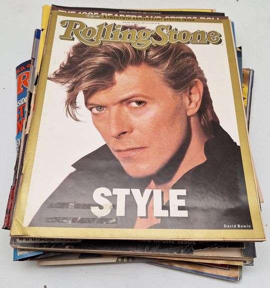 (JT) Stack Of Life Magazines - Kraft Auction Service, LLC