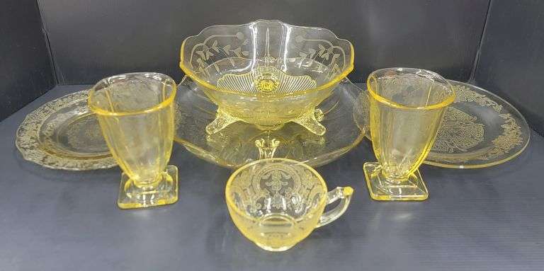 (Q) Yellow Depression Glass - Anchor Hocking, Indiana Glass & Lancaster Glassware