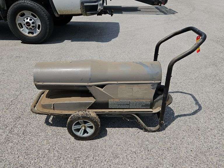 Procom Magnum Forced Air Kerosene Heater. Model# PCK220VT.