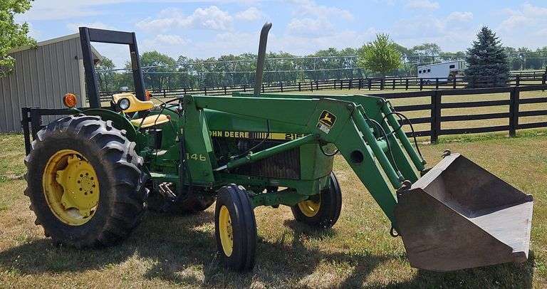 John Deere Tractor. Model# 2155 W/A Model# 146 Front End Bucket/Loader.