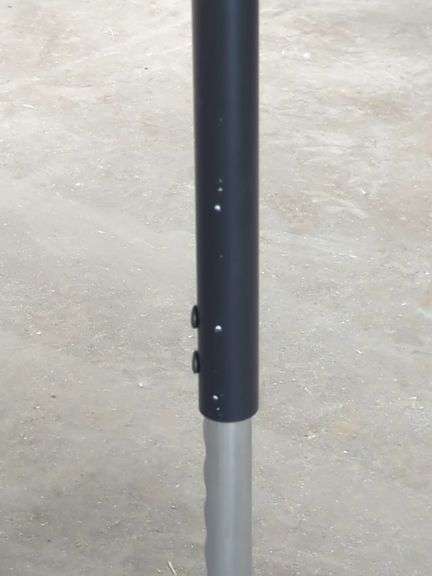 Marco 5' Round Adjustable Table