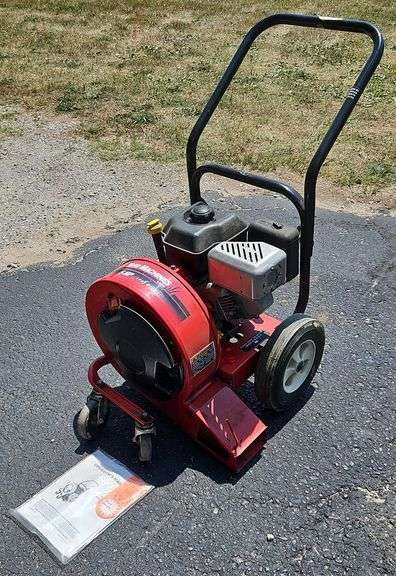 Yard Machines 5Hp Leaf Blower. Series 650.