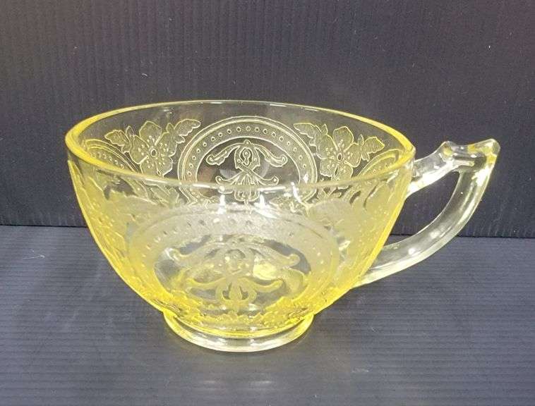 (Q) Yellow Depression Glass - Anchor Hocking, Indiana Glass & Lancaster Glassware