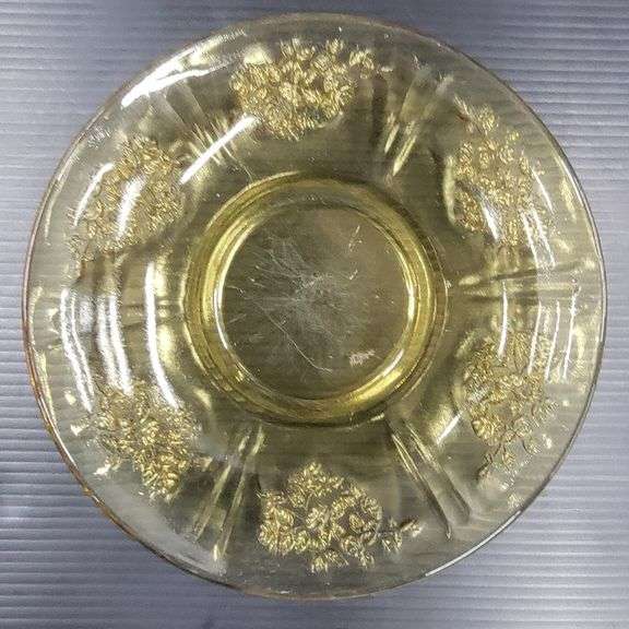(Q) Yellow Depression Glass -  Federal Glass - Cabbage Rose Plates & Bowl