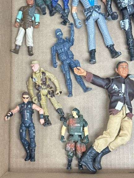 Lot Of Vintage Action Figures