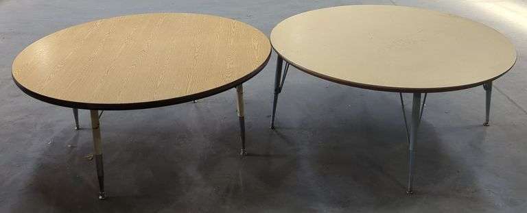 Cornell 4' Round Adjustable Tables