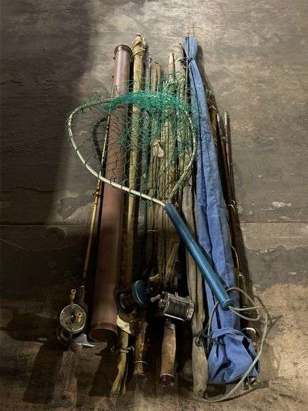 (GH) Vintage Fishing Poles And Net