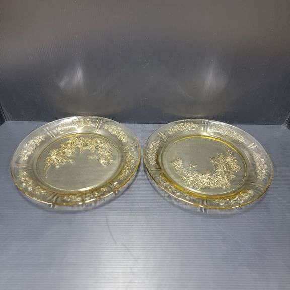 (Q) Yellow Depression Glass -  Federal Glass - Cabbage Rose Plates & Bowl