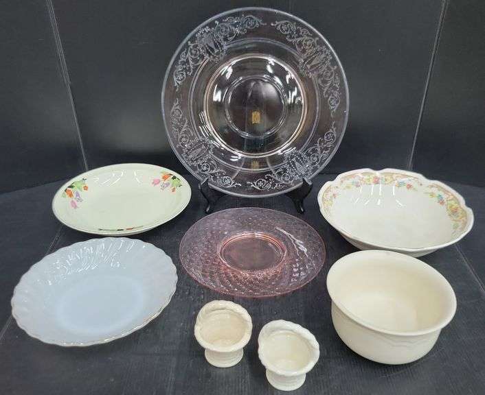 (Q) Vintage Plates, Bowls, And Mini Easter Baskets
