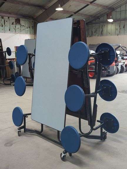 Learniture Mobile/Foldable Cafeteria Table