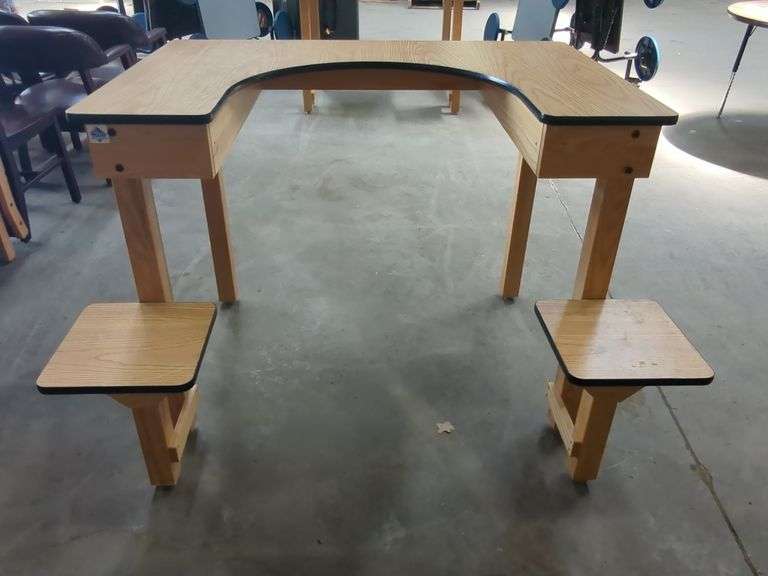 Therapeutic Modalities/ Whirlpool Table w/ Seats