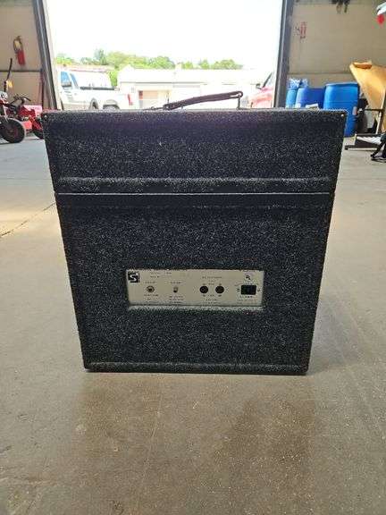 Sound-Craft Systems Inc. Portable P.A. System. Model# L16B.