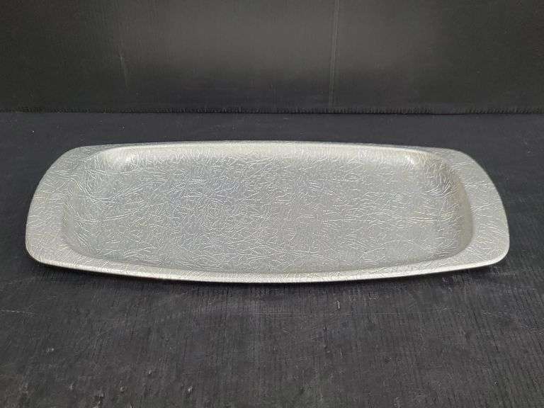 (Q) Hammered Aluminum Serving Trays By West Bend And Swanson's Catering