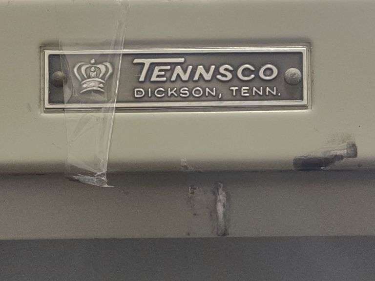 Tennsco Metal Lockable Cabinet