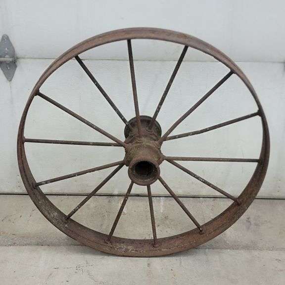 (E) Antique Cast Iron Spoke Wagon/Tractor Wheels