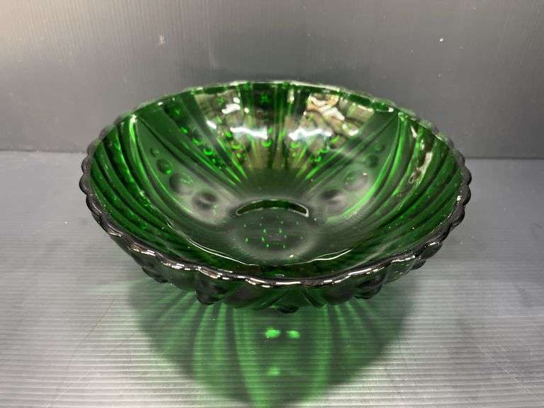 (Q) Anchor Hocking Emerald Green Glass Burple Footed Bowls