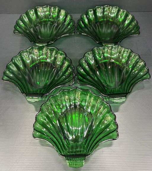 (Q) Five Anchor Hocking Emerald Green Glass Shell Candy Dishes