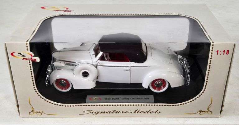 Signature Models 1/18 – Buick Century Convertible Coupé 1938 – Blanche