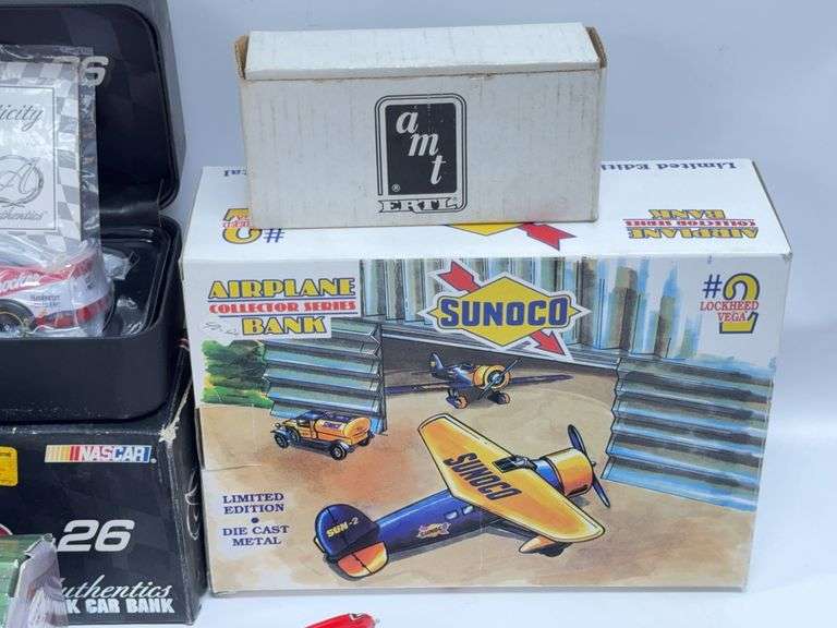 Large Lot Of Die Cast Cars / Hot Wheels / NASCAR / Ertl & More