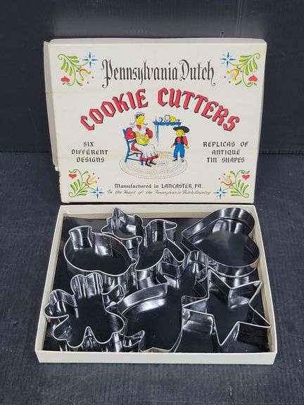 (Q) Pennsylvania Dutch Cookie Cutters, Chopsticks, Cast Iron Trivet Featuring Rooster, Etc