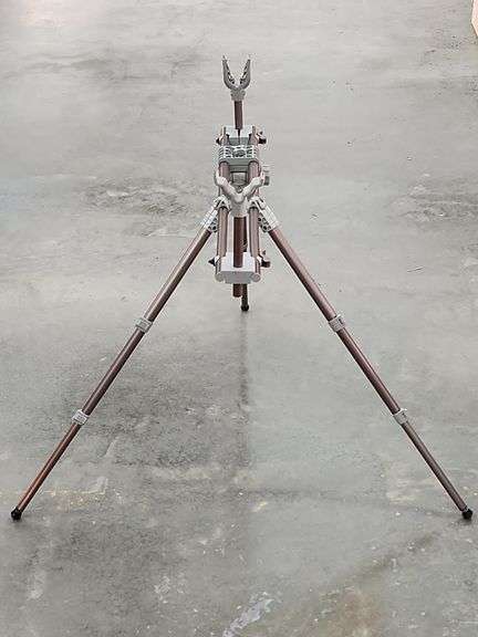 (II) (2) Shooting Rest Tripods