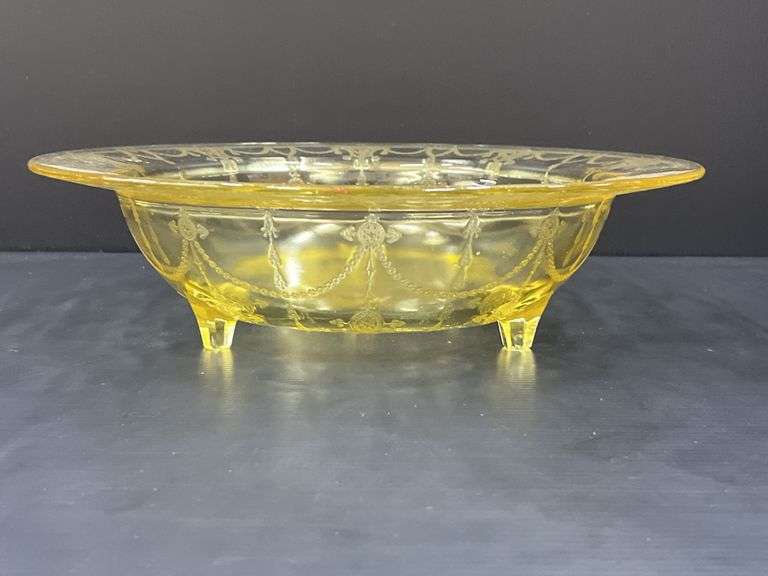 (Q) Yellow Depression Glass - Anchor Hocking Cameo Ballerina - Bowl & Platter