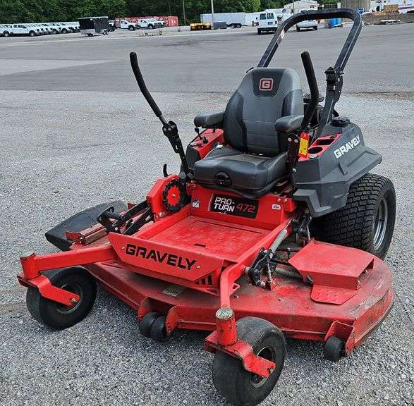 2019 Gravely Zero Turn Mower. Model# Pro-Turn 472. 72" Cutting Deck.
