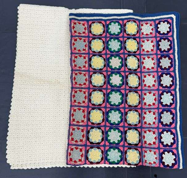 (Q) Vintage Handmade Crochet Afghans