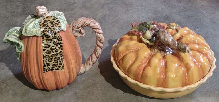 Ceramic Pumpkin Themed Pie Dish & Tea Pot