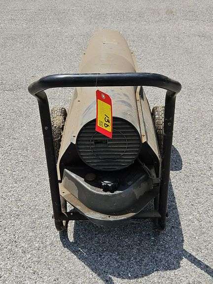 Procom Magnum Forced Air Kerosene Heater. Model# PCK220VT.
