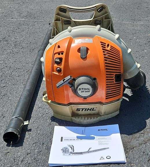 Stihl BR 600 BackPack 2 Stroke Powered Leaf Blower. Model# BR 600.