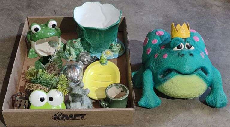 Frog Themed Items Incl. Soap Dish, Vases, Figures, Etc