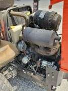 Kubota ZD331 Zero Turn Riding Lawn Mower. 72" Cutting Deck. Diesel.