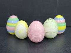 (Q) Decorative Glazed Ceramic Easter Eggs