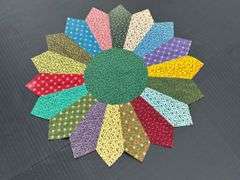 (Q) Hand-Quilted Decorative Flower Placemats