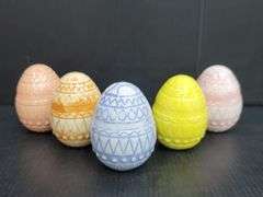 (Q) Decorative Glazed Ceramic Easter Eggs