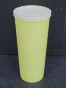 (Q) Vintage Tupperware Lidded Tumblers In Pastel Yellow, Blue And White