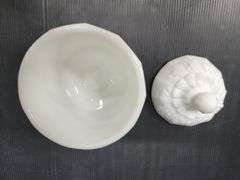 (Q) Westmoreland Dellia Robbia Milk Glass Set
