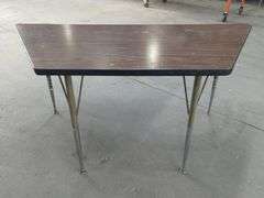 Trapezoid Adjustable Table