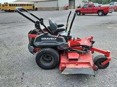 2019 Gravely Zero Turn Mower. Model# Pro-Turn 472. 72" Cutting Deck.