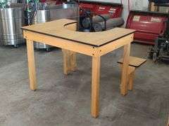 Therapeutic Modalities/ Whirlpool Table w/ Seats