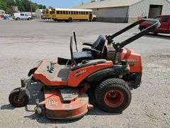Kubota ZD331 Zero Turn Riding Lawn Mower. 72" Cutting Deck. Diesel.