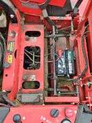 2019 Gravely Zero Turn Mower. Model# Pro-Turn 472. 72" Cutting Deck.