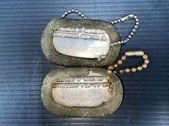 (AM) 1939 German WWII Decorations And Dog Tags
