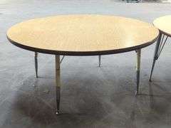 Cornell 4' Round Adjustable Tables