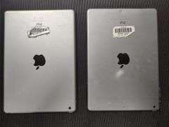 Bretford PowerSync 30 IPad Slot Cart w/ 2 2013 Apple First Gen 16GB IPads (Untested)