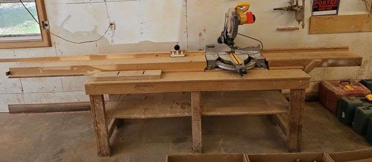 Dewalt 12" Compound Miter Saw, Model#DW715 & Wooden Work Bench